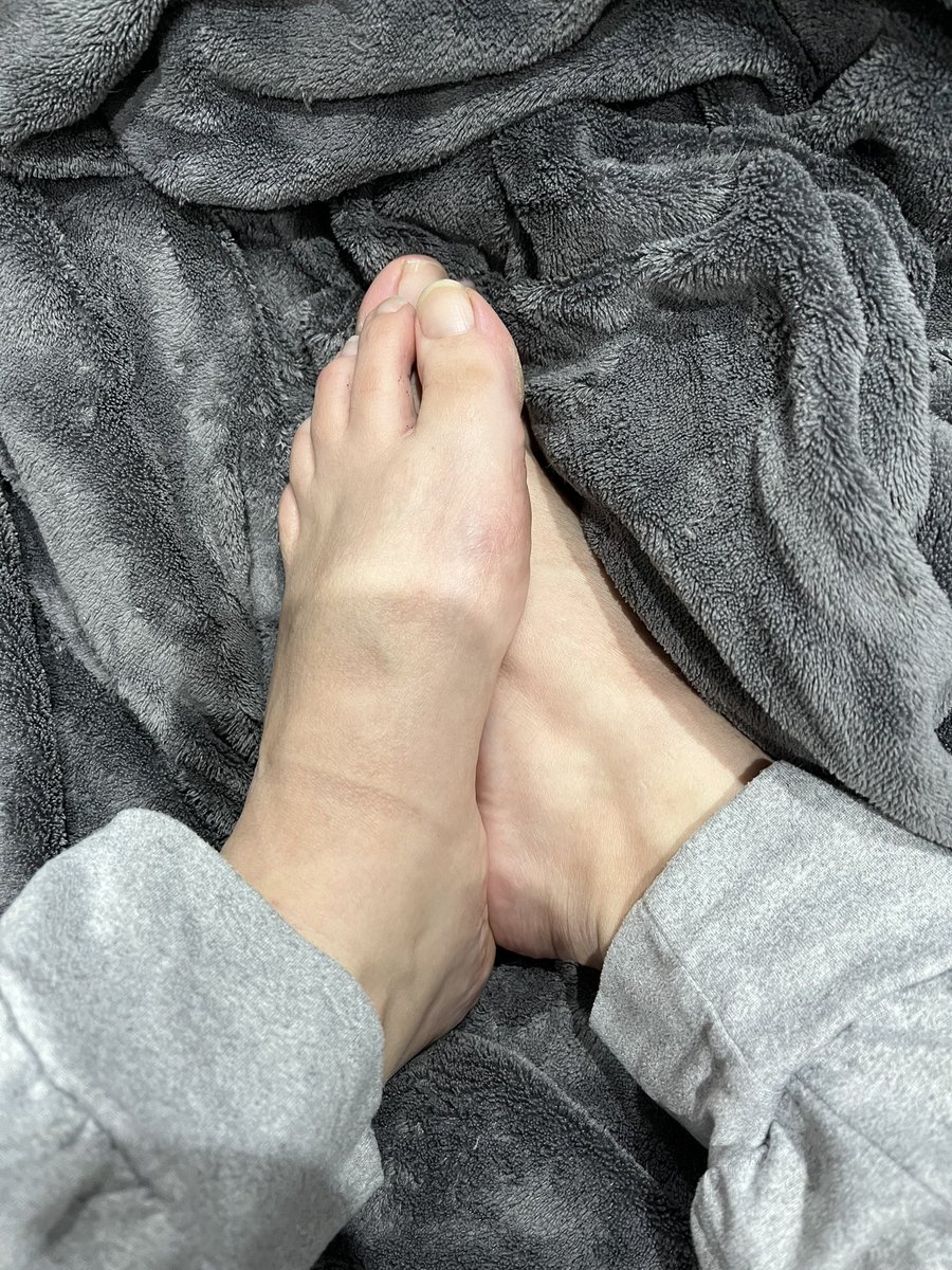 MissMysterious tweet media