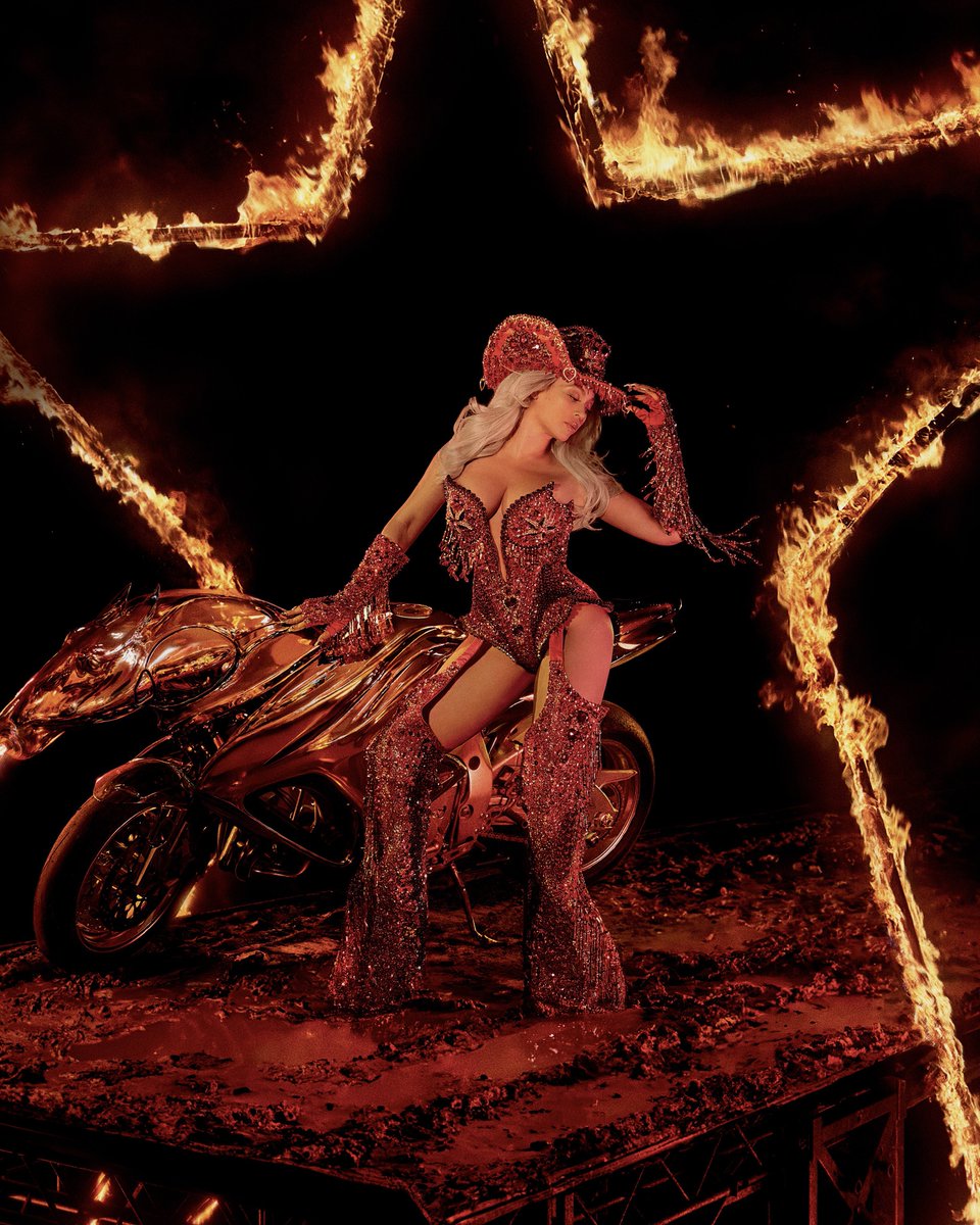 beyzhive's tweet photo. tap, hold and load in 4k https://t.co/0V63EbgEok
