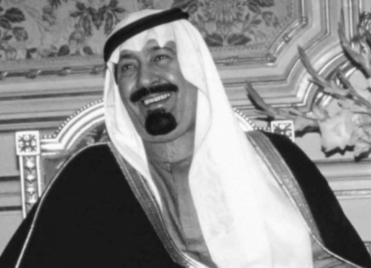 mona_mo_lisa's tweet photo. الله اجعله ضاحكاً في مستبشراً في جنات النعيم 💙
#عبدالله_بن_عبدالعزيز https://t.co/ww99mZRlAj