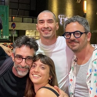 Fer "pelón" 
😅💇