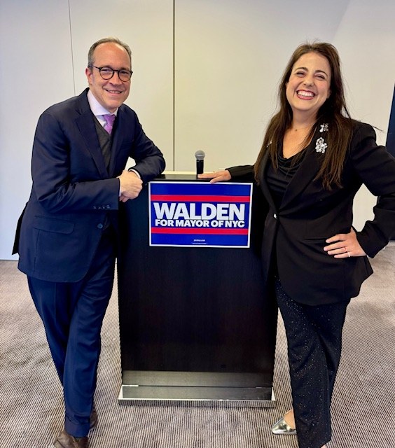 MIsaButler's tweet photo. Great to meet Jim Walden, an independent centrist running for NYC Mayor! #whatidid Jim’s clear and practical vision for making NYC a better place to live and work has reignited my hope that common sense, collaboration &amp; civility can return to our political process. #whatilearned https://t.co/qqoVnO97Y5
