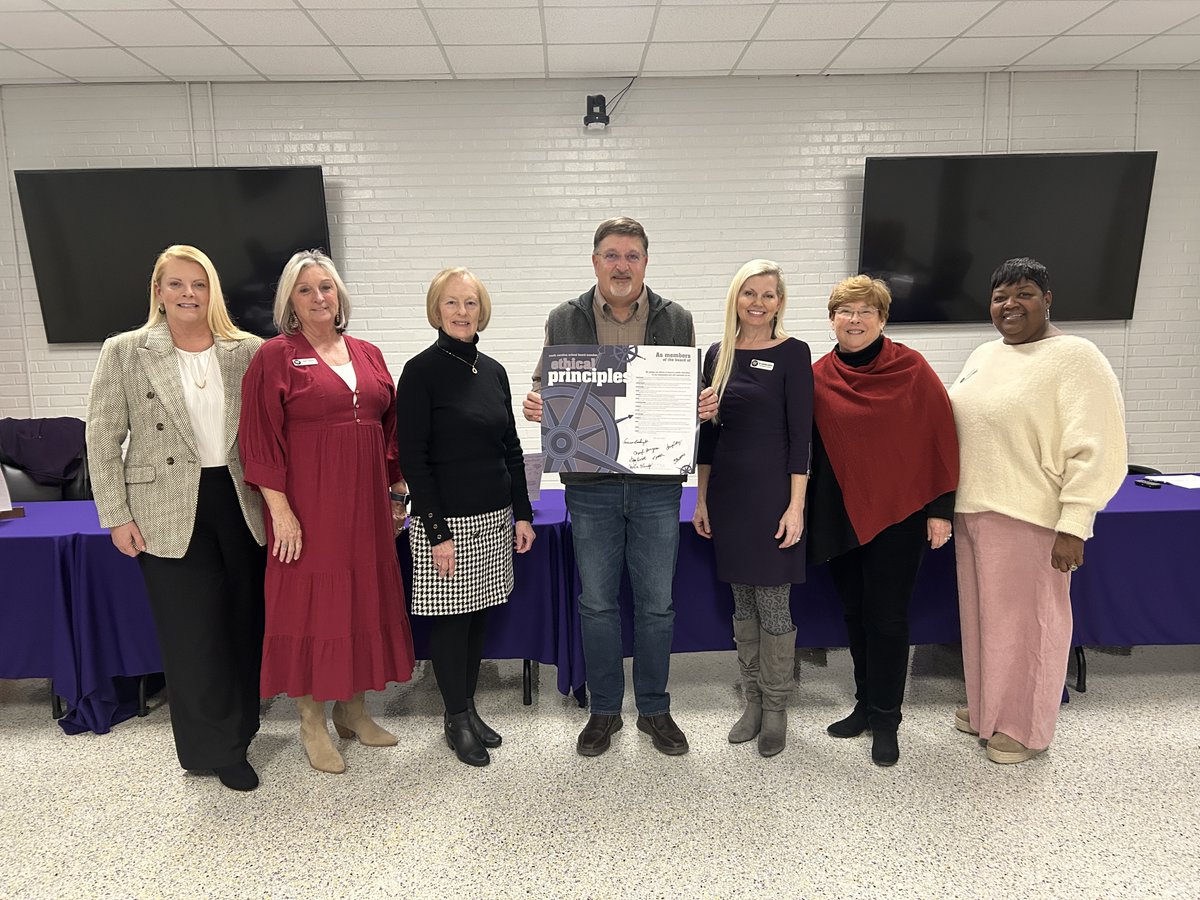 LexCounty_SD3's tweet photo. #lex3 Board of Trustees members signed the official @SCSBA  Ethical Principles poster at last night's meeting as part of School Board Recognition Month. In addition, Dr. Gariane Gunter was recognized and honored for 15 years of service to the Board of Trustees. https://t.co/SIbDjeBVra