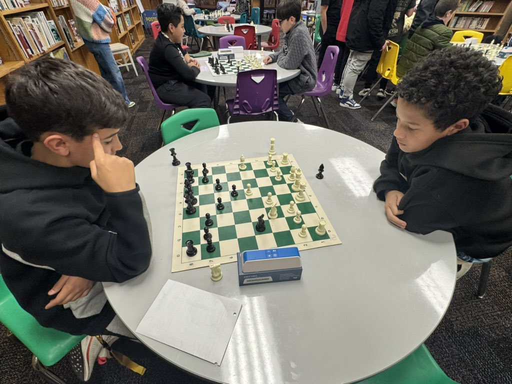 Midland_ISD's tweet image. Santa Rita held their First Chess Club practice for this semester this week! Wildcats are preparing and gearing up for the upcoming competition season! #MadeinMISD #StudentExperience