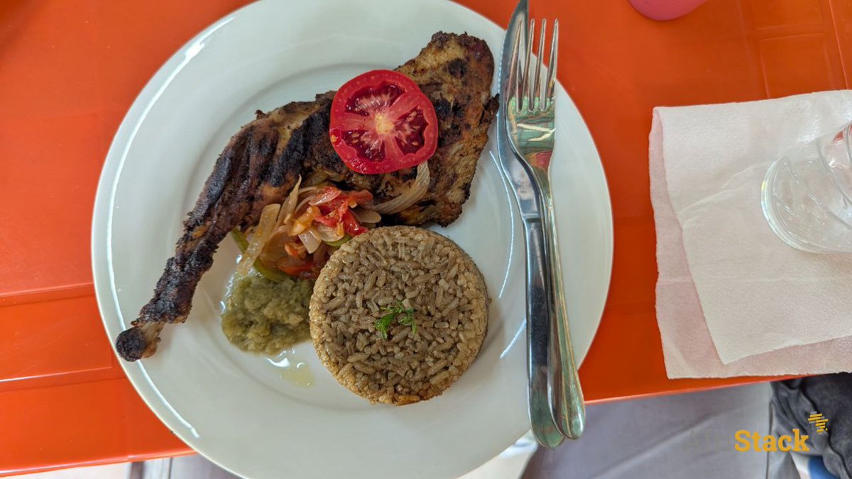 afristack's tweet image. To wrap up the year, our team took a break away from the hustle and bustle of the city in a serene and natural setting: Sika Lodge, an agroecological farm. A perfect opportunity to recharge together.
#AfriStack #LAB #Education #Entrepreneurship #stem #TgTech #TeamBuilding