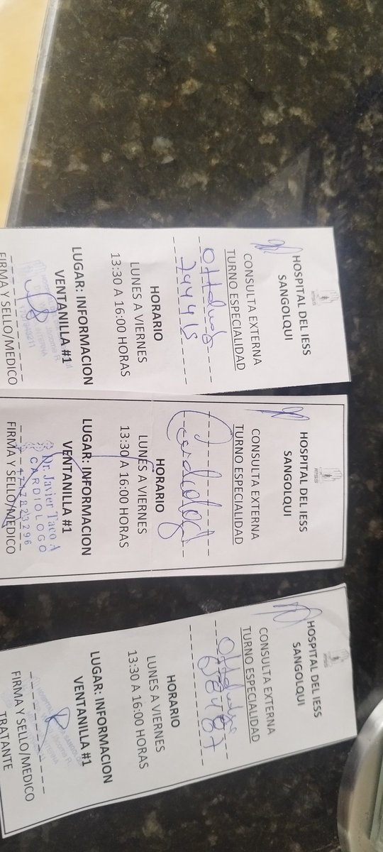 raulAKD's tweet photo. @DanielNoboaOk 3 meses esperando que agenden citas medicas de mis padres en cardiología y oftalmología en el hospital del @IESSec de Sangolqui.
Seguramente va a venir a pedir el voto.
A ver de de favorcito da soluciones por lo menos en campaña electoral. https://t.co/hZI2gV30cA