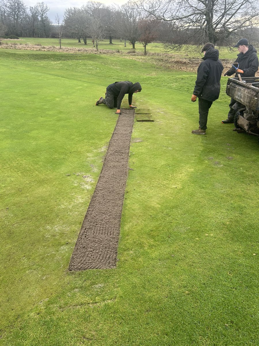 BuchananClub's tweet photo. A bit of sunshine ☀️ and mild dry conditions certainly make a difference 😁🏌🏻‍♂️ https://t.co/anOSkLumRu
