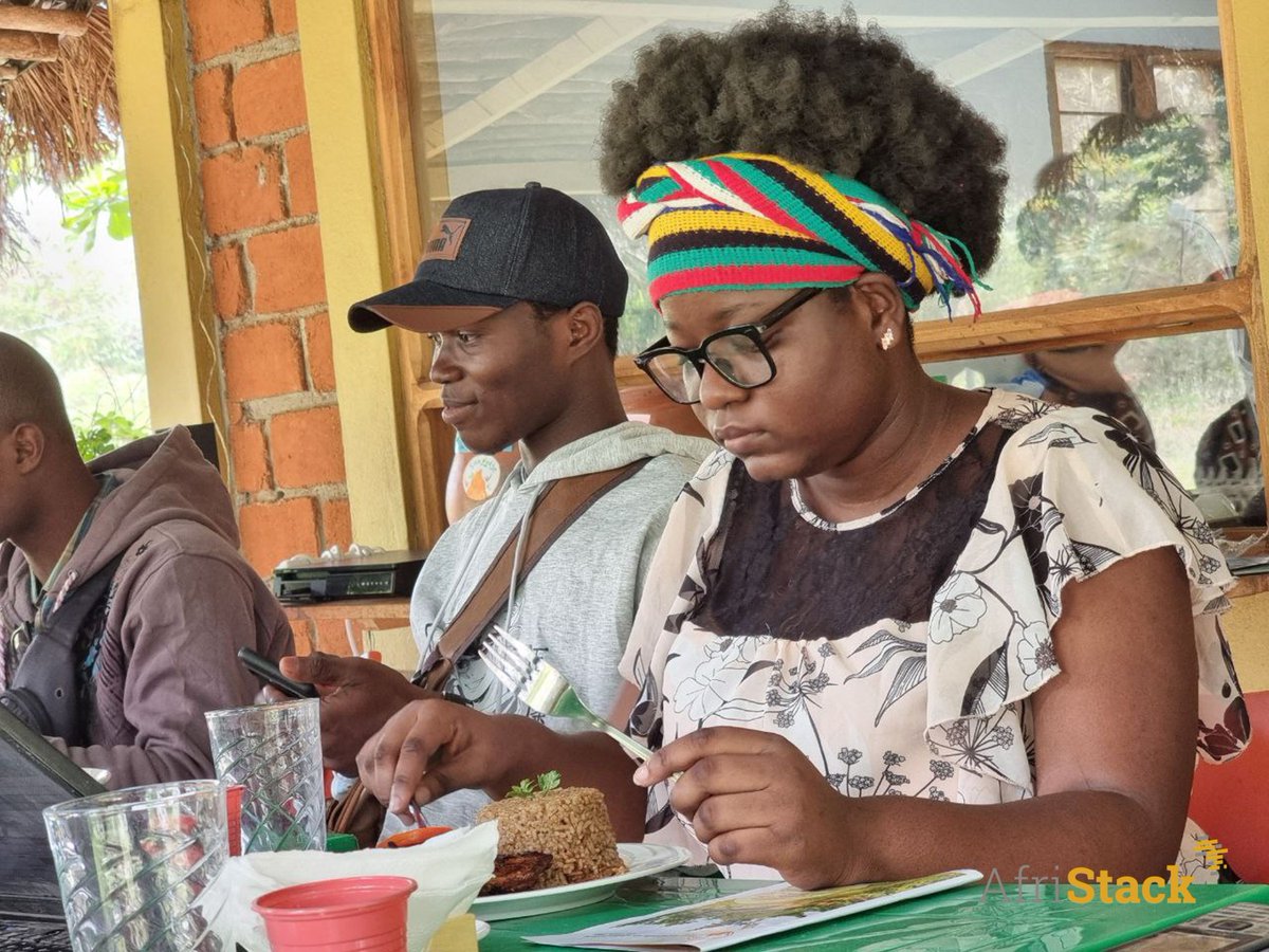 afristack's tweet image. To wrap up the year, our team took a break away from the hustle and bustle of the city in a serene and natural setting: Sika Lodge, an agroecological farm. A perfect opportunity to recharge together.
#AfriStack #LAB #Education #Entrepreneurship #stem #TgTech #TeamBuilding