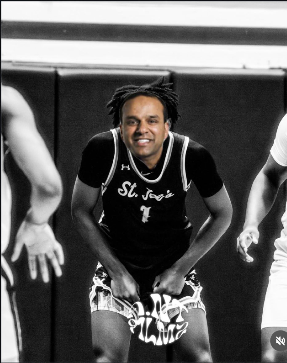 MarauderRowdies's tweet photo. 🏴☠️2-for-1🏴☠️
Get to Daisy Land on Saturday at 2, make sure to buy your tickets NOW‼️Put on your maroon and support the basketball fellas🚨
Then after a short intermission travel on over to North Buffalo Ice Rink for the Varmar boys, games at 9, wear maroon🏴☠️ #1poundfish #chipchin https://t.co/t3IvxtSnia