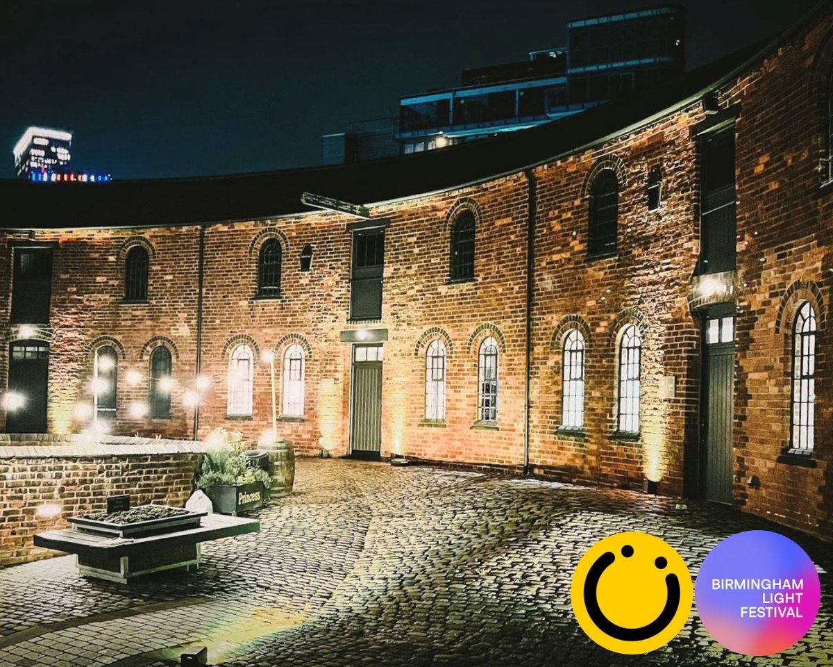 BhamRoundhouse's tweet image. We are excited to announce that we are part of the Birmingham Light Festival this Feb!
🎶Bringing the Light with @TheCBSO and @canalrivertrust, 19th February.
🕯️Candlelit tours, Thursday 20th February.
🎉Kayaking by Night, Thursday 20th February.
roundhousebirmingham.org.uk/birmingham-lig…