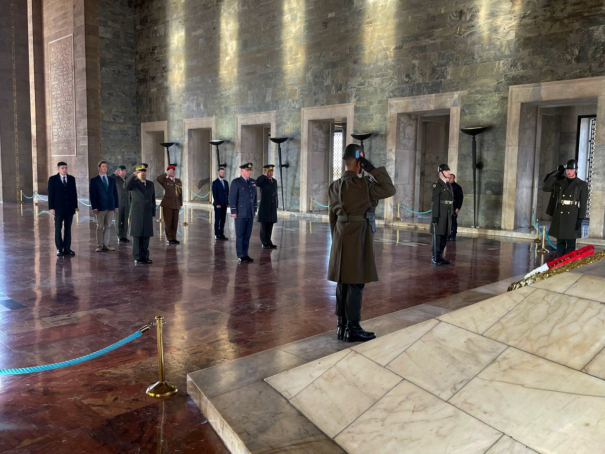 UKDefTurkiye's tweet photo. Strong 🇬🇧🇹🇷 #defencerelations at work:
🇬🇧 DCDS (Mil Strategy & Ops) Air Marshal @HarvSmyth visited #Türkiye last week for office calls with key interlocutors at the 🇹🇷 MoND @tcsavunma and 🇹🇷 Gen Staff @TSKGnkur in #Ankara, also paying his respects at #Anıtkabir.
#UKinTurkiye https://t.co/xQSNBPeUJ0