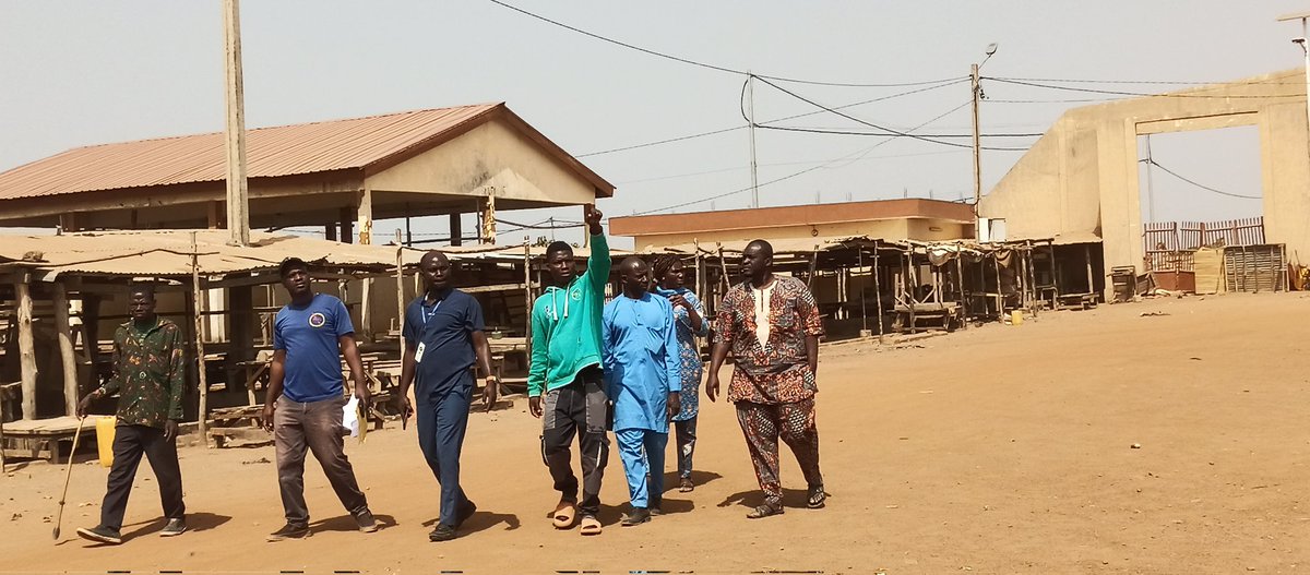Développement : le quartier Médina bénéfice d'une extension du réseau électrique basse tension.

C'est un projet de la mairie de Tchamba dont le but est de...

Lire l'intégralité ici 👉 facebook.com/share/p/1ejA8D…