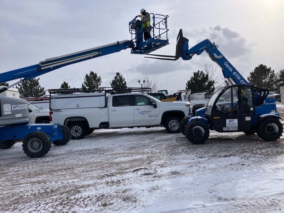 Practicing what we preach! Thank you, Bill's Equipment and Supply for supporting our annual safety training!
@
#safetyisourcorevalue #bills #teameastex #teamontivity #safetytraining #practicemakesperfect #teamtraining #wherewework