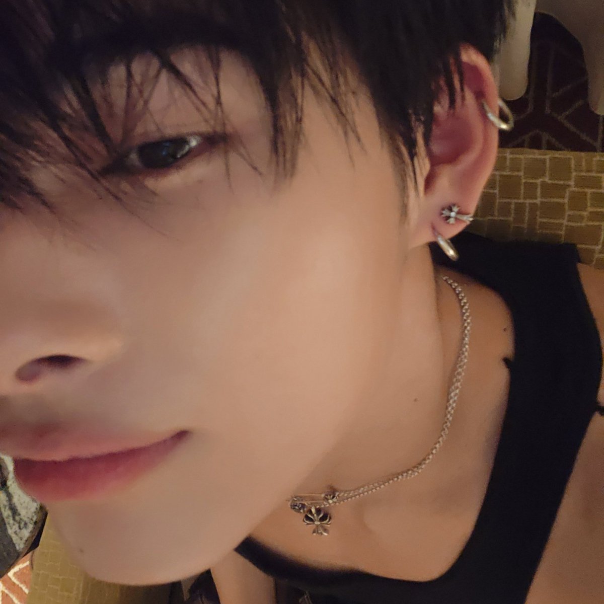 ༉‧₊ ̊. Busco mutuals ׂׂׂૢ
 ₊❏❜ holis soy elu y busco gente para hablar .no soy nueva ean #kpoptwt ,busco socializar , soy piola y escucho de todo así q joya
                   
                   INFP /enha stan  

(si rebajas a grupos, shushu) 
↺ + ♡ = 🫱🏻‍🫲🏼