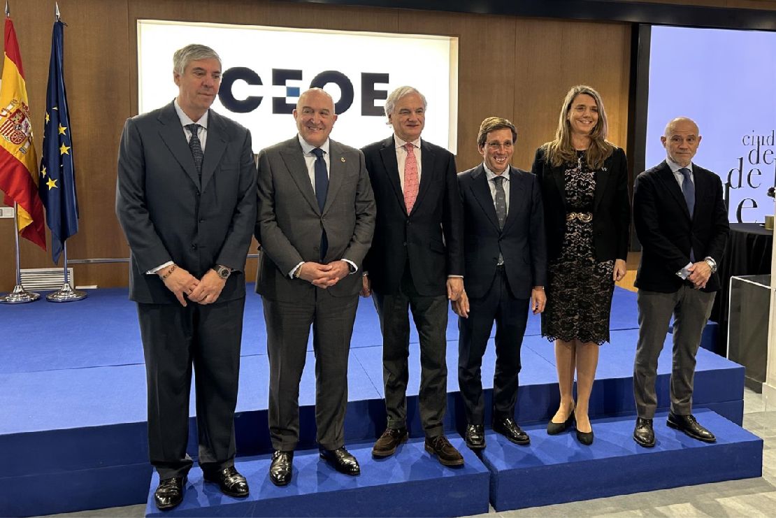 cyleconomica's tweet photo. #Valladolid presenta en #Madrid su #oficina de #inversiones https://t.co/0qaOS4UvI2 @AyuntamientoVLL @JesusJCarnero @MADRID @AlmeidaPP_ @CEOE_ES @angela_demiguel @CEOEValladolid @ideva_agencia @_CEIM_ @mgarridocierva @cam_valladolid @victor_a_c_r #ValladolidNow https://t.co/0yLjTMwuTc