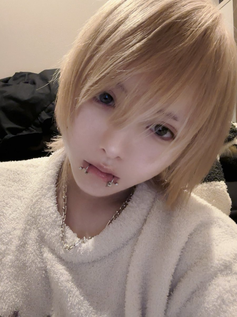 boku_isnt_alive's tweet photo. https://t.co/tVUFKqvC9g