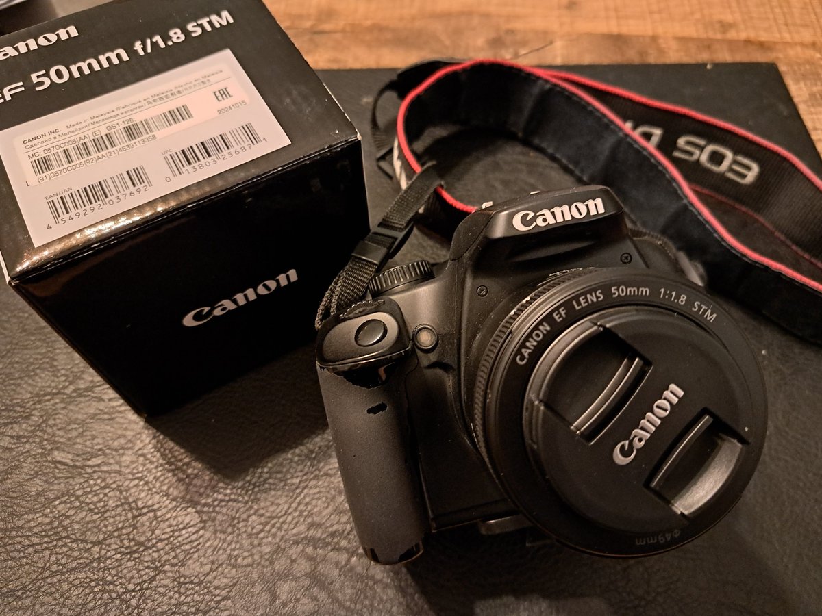 EF 50 mm f/1.8 STM lens  😍 Birthday Present. I'm Very Happy 😍