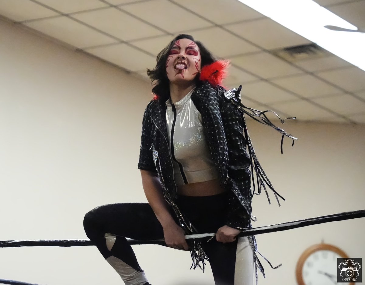 AmberNicoPhoto's tweet photo. Starla Maedean Carbtree vs. Rika Kurigaki at Rad Pro Rasslin’ in Worcester, MA #radpro #indiewrestling #wrestling #wrestler #professionalwrestling #digitalphotography #wrestlingfans #wrestlingphotography #wrestlingphotographer #sony #sonya9iii #boston #bodyslamnet #ambernicophoto #aew #wwe #ambernico