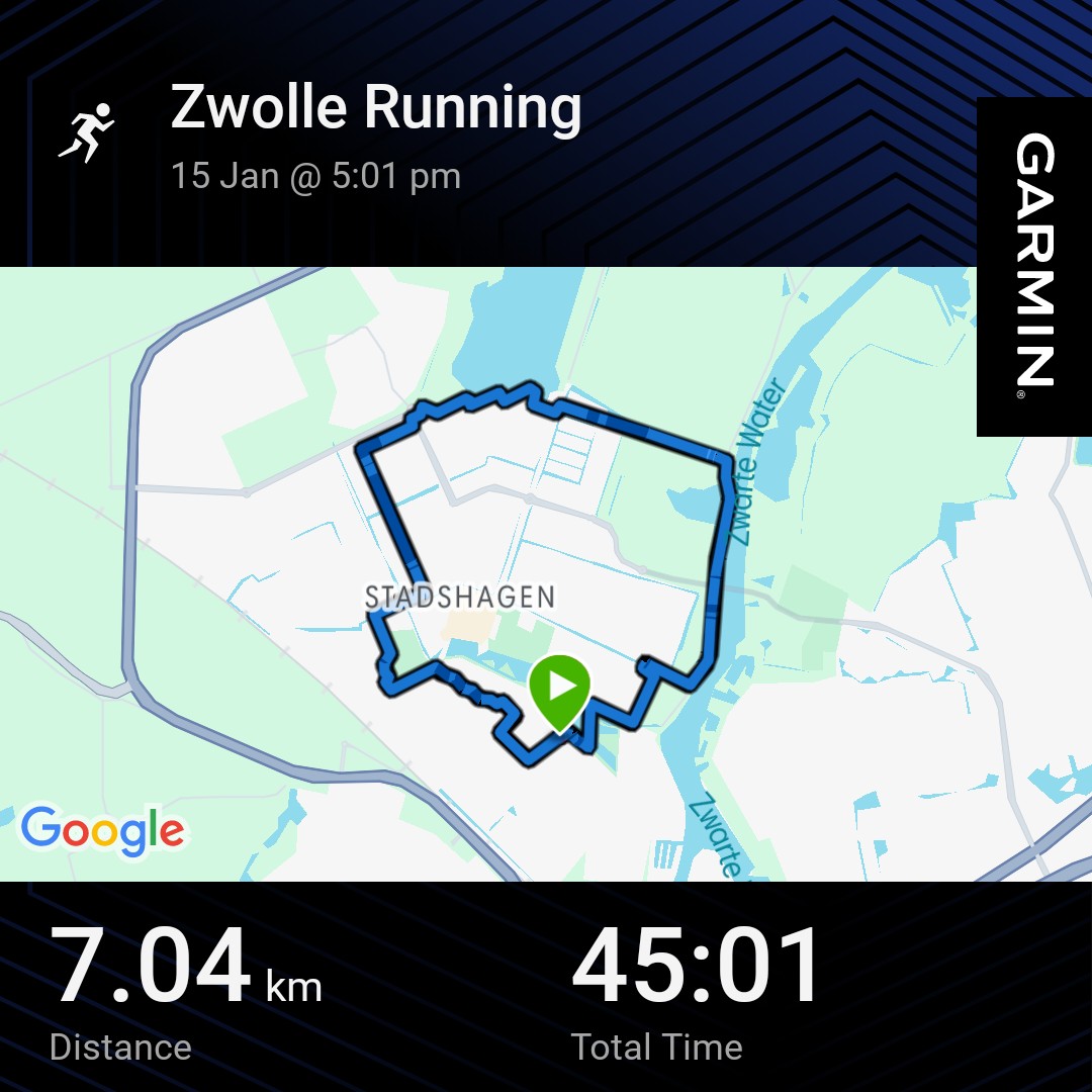 Teuntje71's tweet photo. Wanneer @GroteHaas toch in Zwolle is voor zijn werk dan kun je natuurlijk ook gezellig samen een rondje hardlopen...en zo geschiedde. Mistig was het wel dus hij heeft weinig van het mooie Stadshagen kunnen zien ๐
#garmin #beatyesterday #runninglife #itsfuntorun https://t.co/wuiDcztnMv