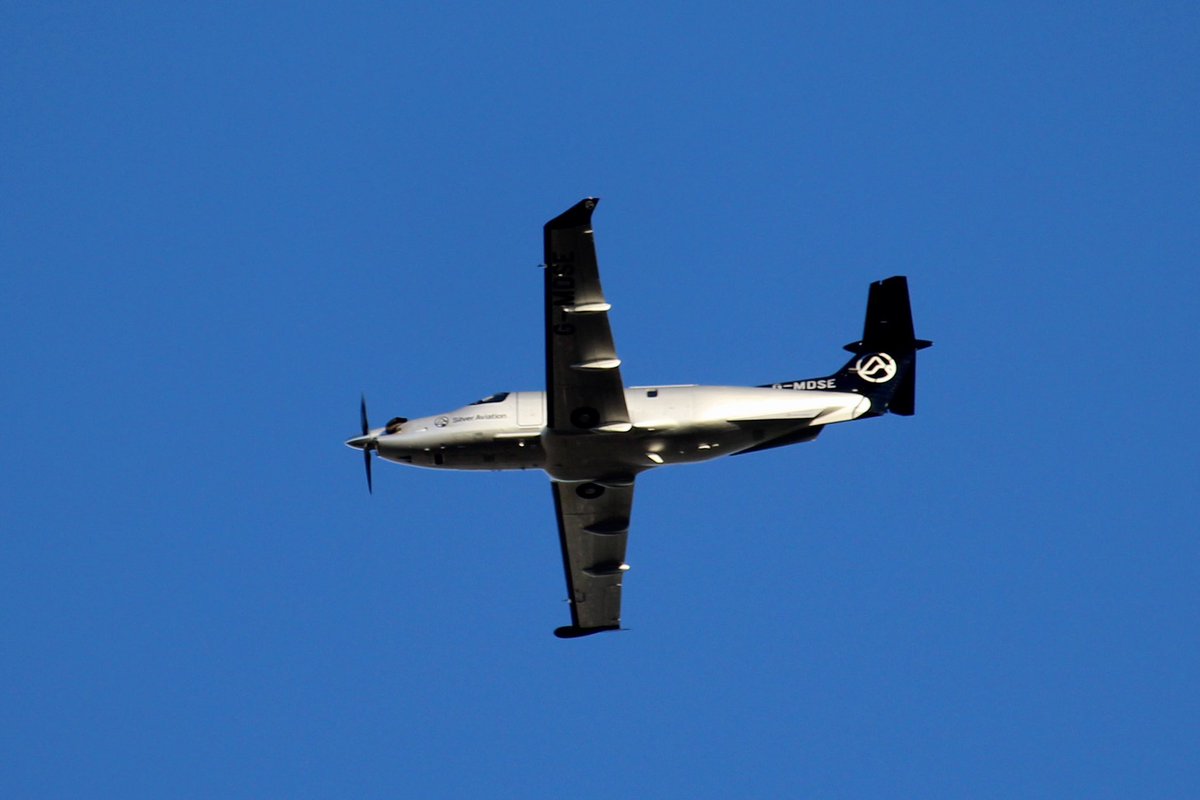 frantic_gold's tweet photo. Blue skies today in Alloway 📷
Emirates AirForce #UAF1227 #C17 departs PIK for DOV
WestJet #WJA18 #B789 en route YYC to LHR
SilverAviation #PC12 #EMC7 taking a tour of Ayrshire
USAF #C17 #RCH192 6 miles to the sth at FL300 chasing the sunset
#SpottingFromTheGaff #avgeek https://t.co/fx5Fxmn3Jv