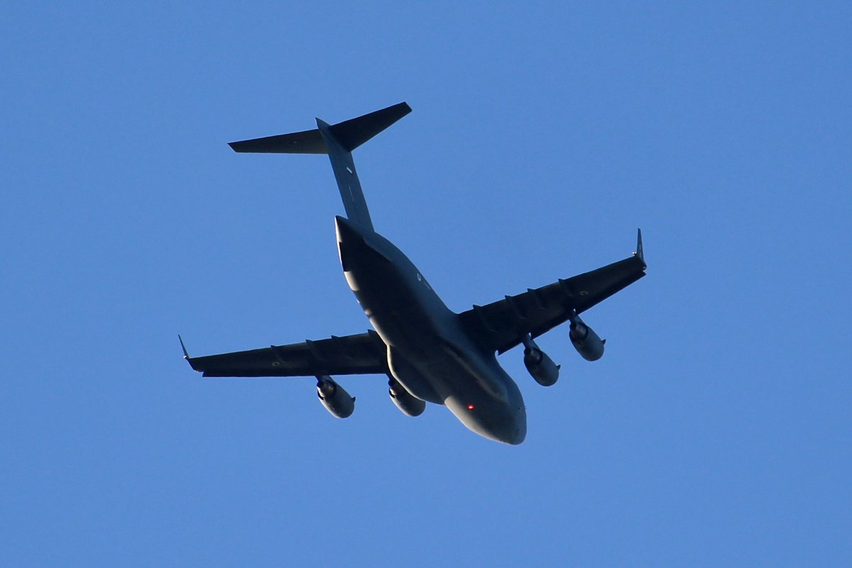 frantic_gold's tweet photo. Blue skies today in Alloway 📷
Emirates AirForce #UAF1227 #C17 departs PIK for DOV
WestJet #WJA18 #B789 en route YYC to LHR
SilverAviation #PC12 #EMC7 taking a tour of Ayrshire
USAF #C17 #RCH192 6 miles to the sth at FL300 chasing the sunset
#SpottingFromTheGaff #avgeek https://t.co/fx5Fxmn3Jv