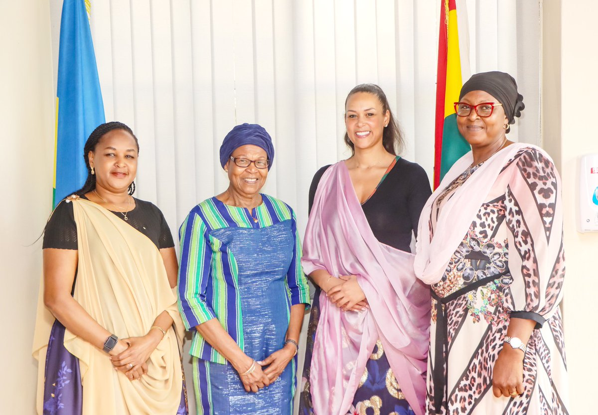 RwandainGhana's tweet photo. Today, Ms. Noblet Lūcia Georgette Mamatta joined the Rwandan Community in Ghana by taking her oath of nationality in a solemn ceremony held at our Chancery in Accra.
Her grant was published in the Official Gazette of 7 November 2024. https://t.co/J3lx2QqQpQ
