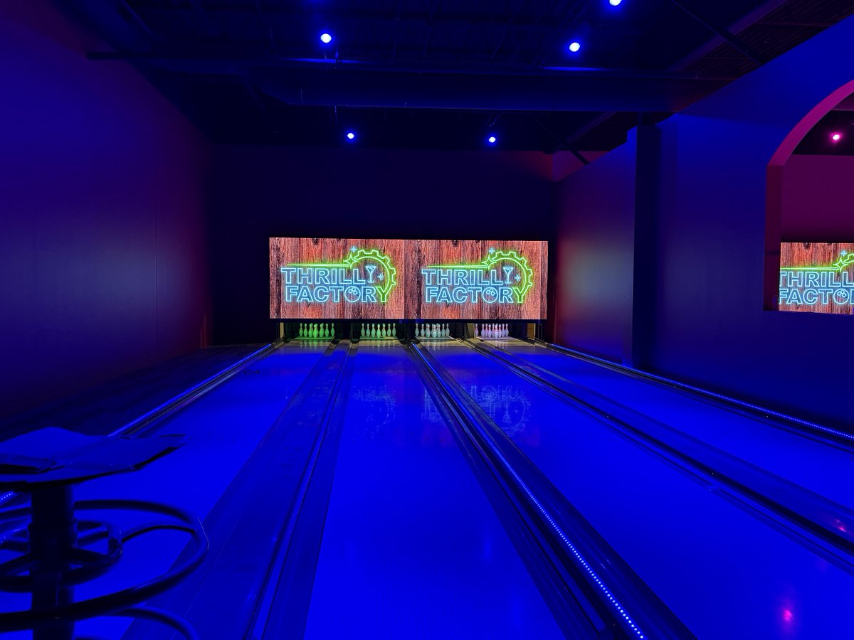 DFXsoundvision's tweet image. 🎳 Thrill Factory just leveled up!
14 lanes now glow with VersaLED Video Masking Units + VersaCap LED Cap Lighting. 🌟 Experience the future of bowling, where every game shines!

#BowlingTech #ThrillFactory #VersaLED #LightingDoneRight