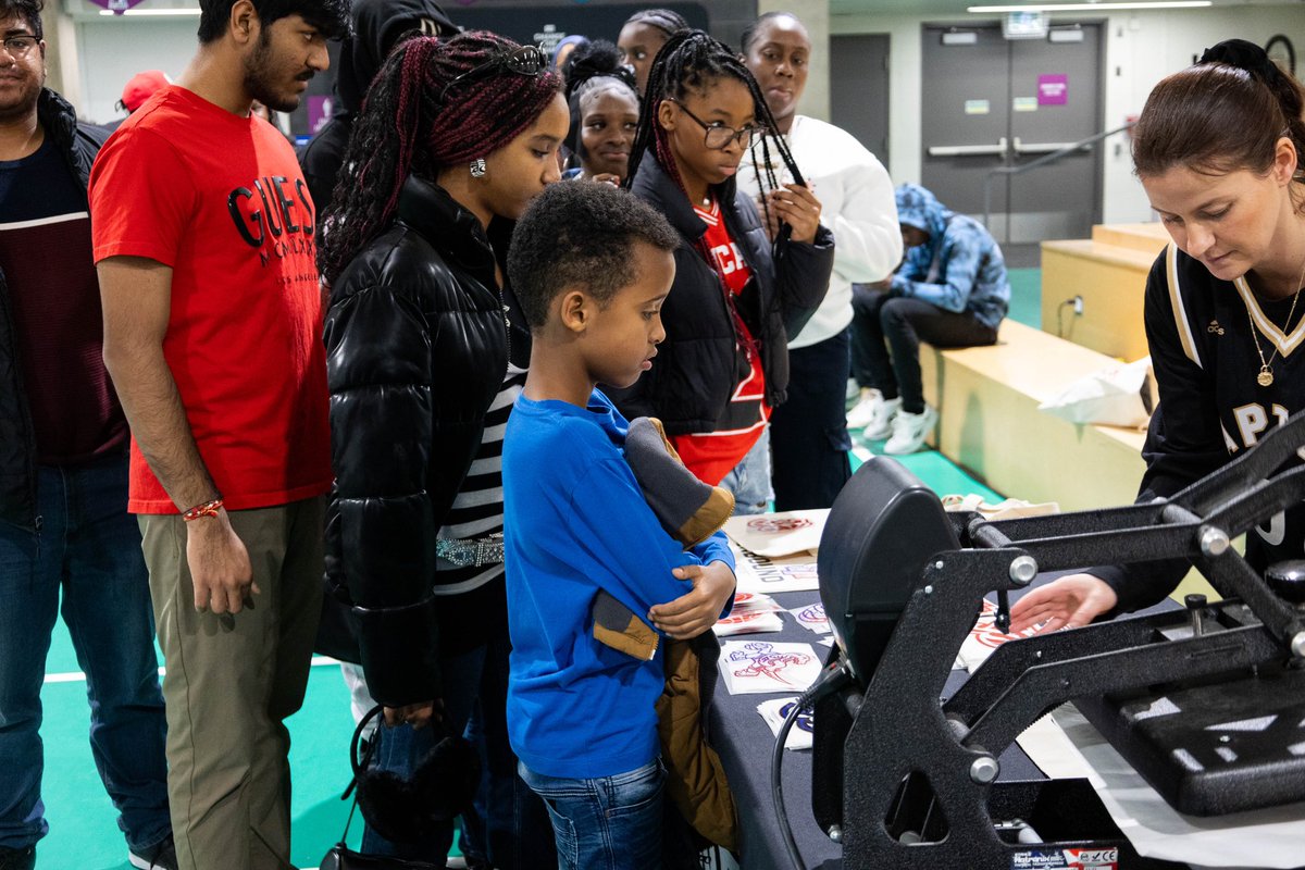 Play Forever tweet media