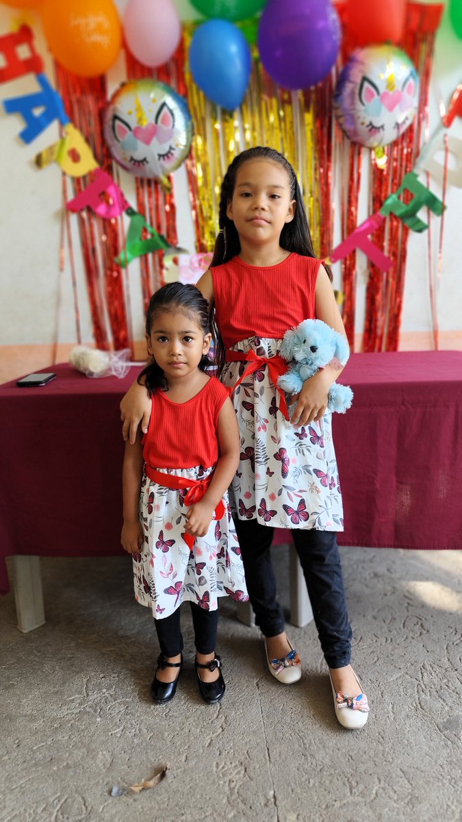 idiaz83's tweet photo. Mis mágicas princesas! https://t.co/ZzNHCUVpq4