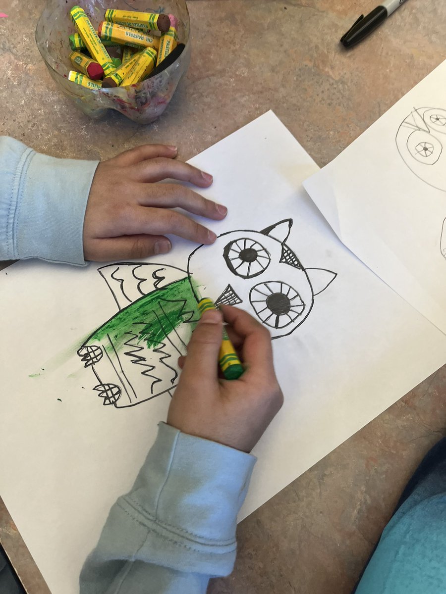 3rd grade owls 🦉 ❤️Oil or chalk pastel color blending! <a href="/HowellMemorial/">Memorial Elementary</a>