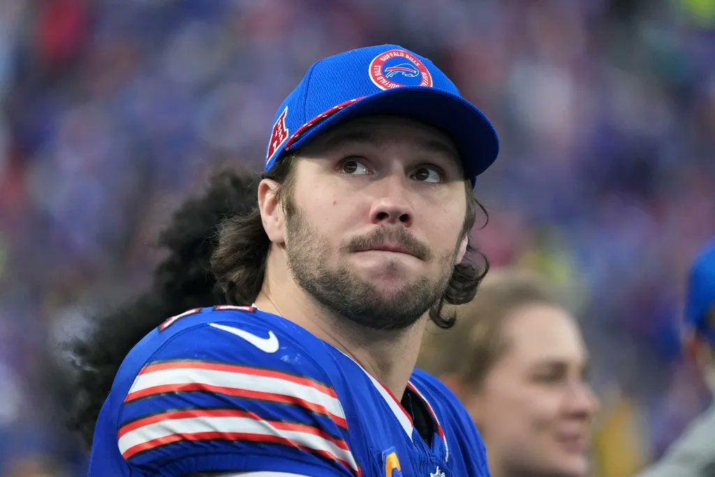 NFL_DovKleiman's tweet photo. Historic: #Bills QB Josh Allen is the ONLY quarterback in NFL History to be named first- or second-team All-Pro over the last 15 years without an All-Pro teammate.

Josh Allen is NOT HUMAN 🤯

(h/t @NFLonCBS) https://t.co/ypCyT2RwSQ