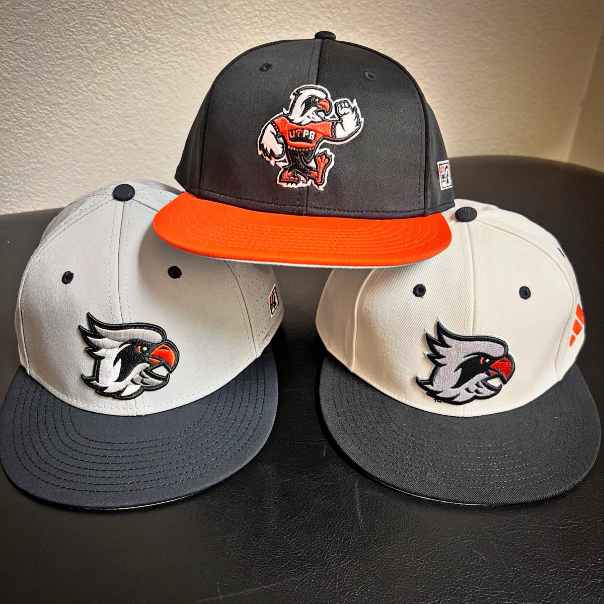 Introducing our On-Field Lids for ‘25 since it’s #NationalHatDay. 

#FalconsUp #FlyHigh 🤙