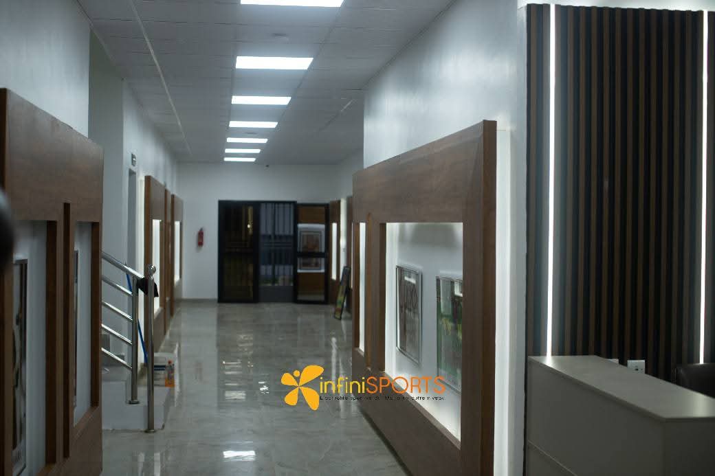 AidonsM's tweet image. Franchement rien à dire sur la qualite du travail au Stade 2 #Koulikoro 
@fomba3 @oury_kamissoko @MinistereJS des details sur qui à realise les travaux le cout? Ils sont à feliciter.
@femafoot a vraiment tout pour rehausser le niveau du foot local &amp;amp; bien monetiser leur entretien