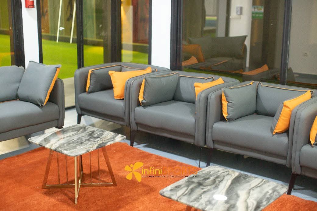 AidonsM's tweet image. Franchement rien à dire sur la qualite du travail au Stade 2 #Koulikoro 
@fomba3 @oury_kamissoko @MinistereJS des details sur qui à realise les travaux le cout? Ils sont à feliciter.
@femafoot a vraiment tout pour rehausser le niveau du foot local &amp;amp; bien monetiser leur entretien