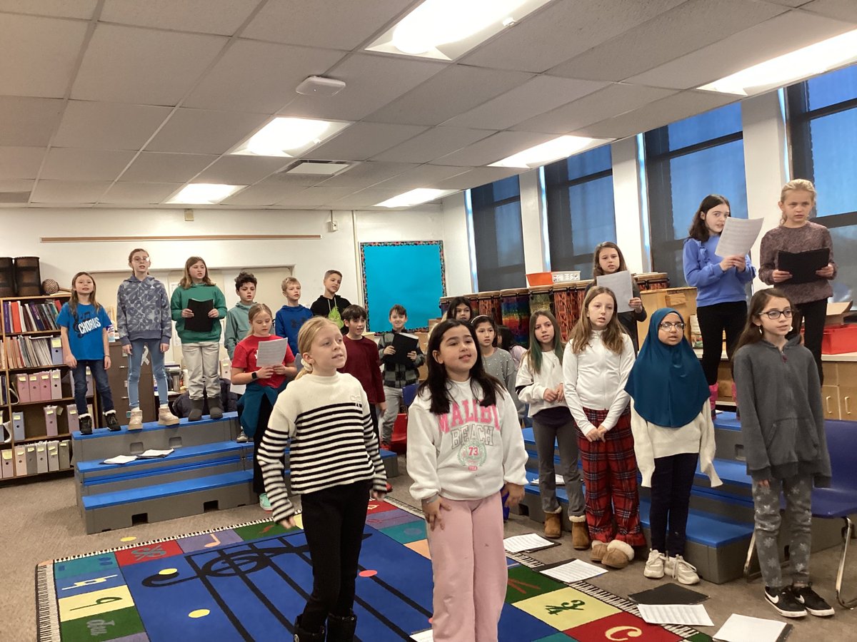 "We learned almost all of most of the songs. We loved to sing!" -Words and picture by 4th Grade Chorus Reporter (EG) #ChorusRocks #d64music