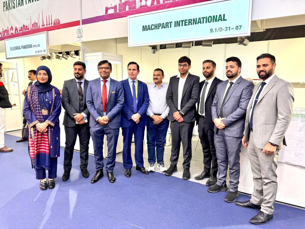 PakinGermany_'s tweet photo. The #Pakistan Pavilion witnessed impressive footfall today at #Heimtextil2025 in Frankfurt! With over 270 exhibitors, it stands as one of the largest.
Buyers from #Germany &amp; beyond are showing strong interest in #MadeInPakistan textiles, showcasing #PakistaniExcellence to the 🌎. https://t.co/jP2gNBbXb6