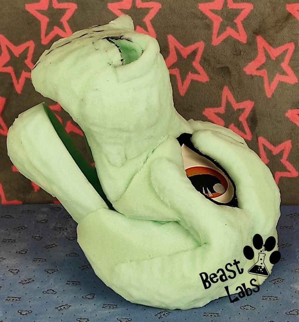 BeastLabsSuits's tweet photo. In yesterday's live stream I finished this foam head base for our shaker toy dragon Fursuit!
Tomorrow (5:30pm GMT+1, via BeastLabsSuits on Twitch), we'll get him ready to fur and see how far we'll get! This suit should be done very soon! https://t.co/ERI4eqxwW4