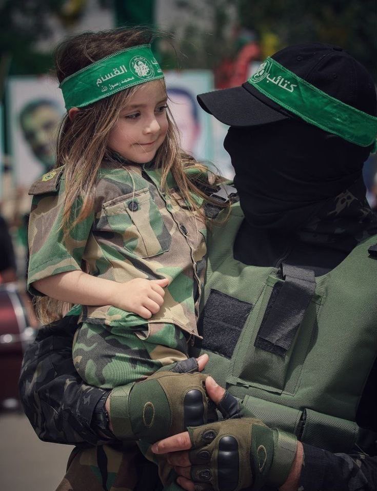 KongPosh__'s tweet photo. Israel and Hamas have officially reached a ceasefire and hostage deal, according to CNN. https://t.co/nnJ3GGCHjY