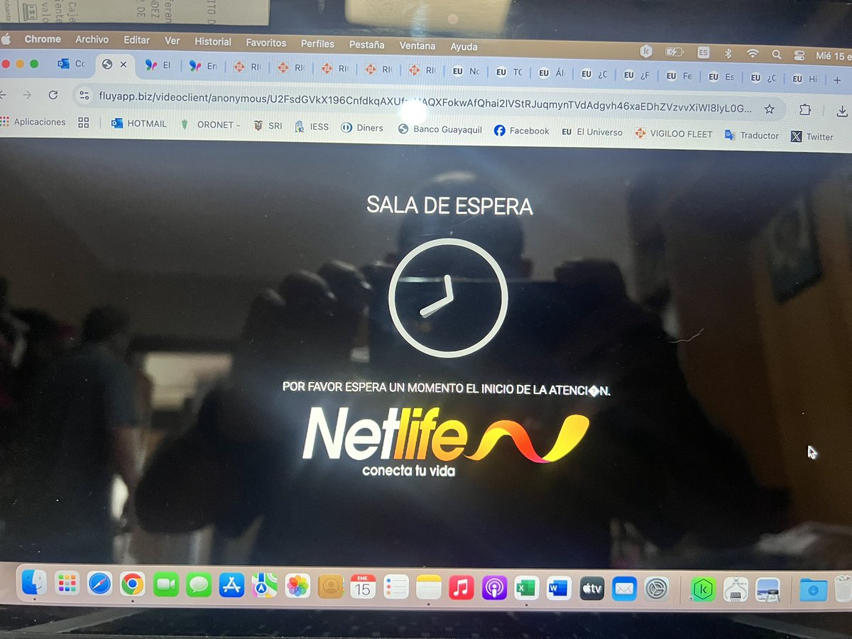 RENATODEIULIO's tweet photo. @NetlifeEcuador   Tengo una hora esperando la cita virtual que ustedes me dieron y todavía nada de atención.  Adjunto fotos.    Será que me atenderán hoy? https://t.co/utVzl1MEfi