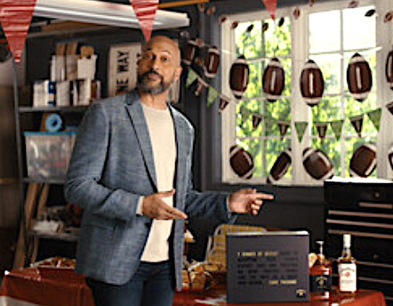 barryjanoff's tweet photo. .@JimBeam launches a multi-media campaign w Keegan-Michael Key @KeeganMKey, the "7 Stages of Defeat" care package – 'a humorous guide for the 98% of football fans who won't get the winning season they dreamed. '
https://t.co/OA6llplGXe https://t.co/Fl6yDXGsk8