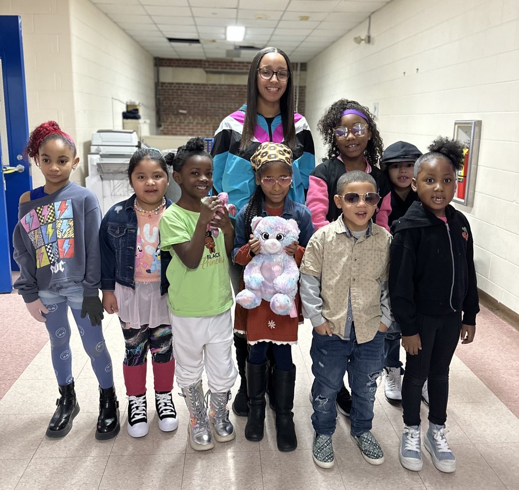 Courtney Monterecy tweet media