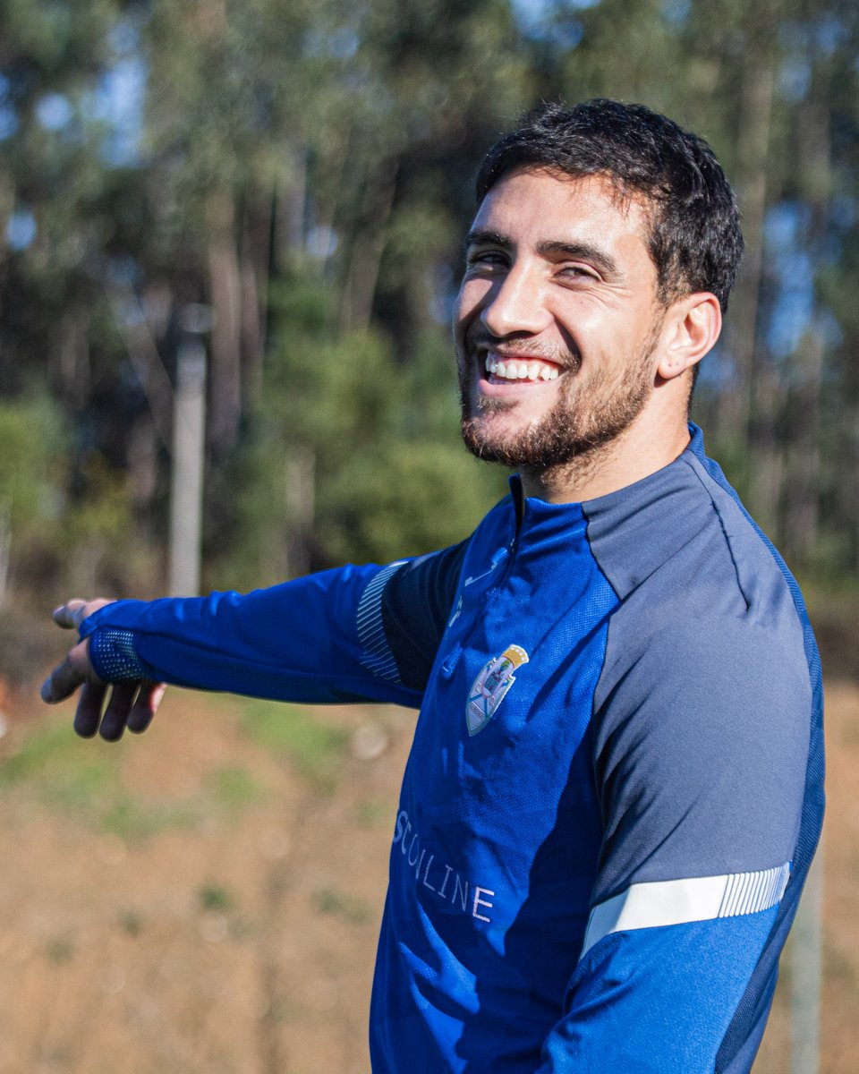 cdfeirensesad's tweet photo. 𝐒𝐨𝐥 ☀ + 𝐓𝐫𝐞𝐢𝐧𝐨 💦 = 𝐒𝐨𝐫𝐫𝐢𝐬𝐨 𝐧𝐨 𝐫𝐨𝐬𝐭𝐨 😁
Segue a preparação do #CDFSCUT.

#AlmaDaGente https://t.co/Pe72cKhdrL