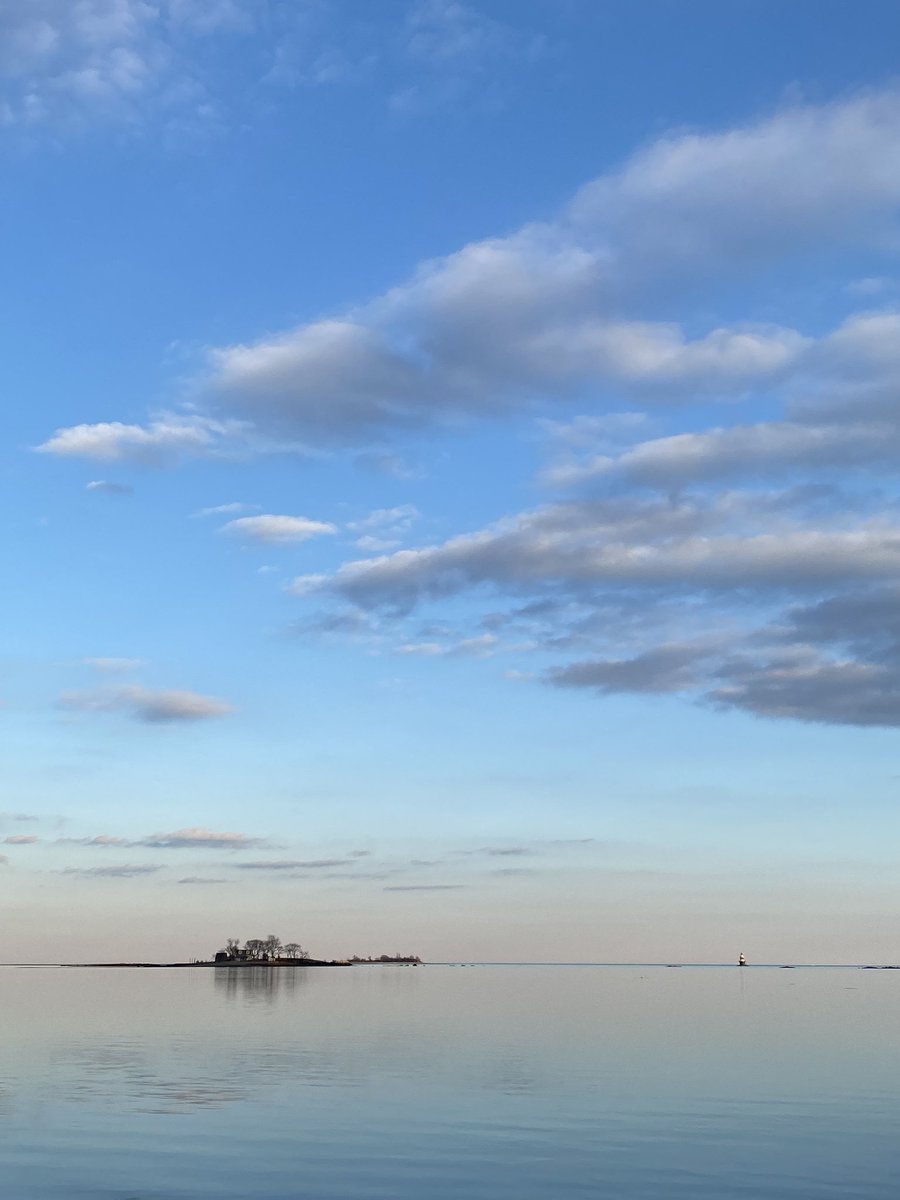 TheMusicNeverStopped tweet media