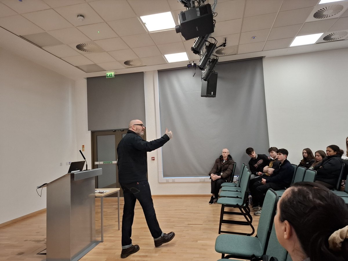 Wakefield College tweet media