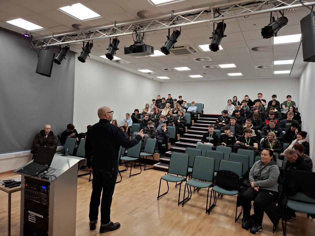 Wakefield College tweet media