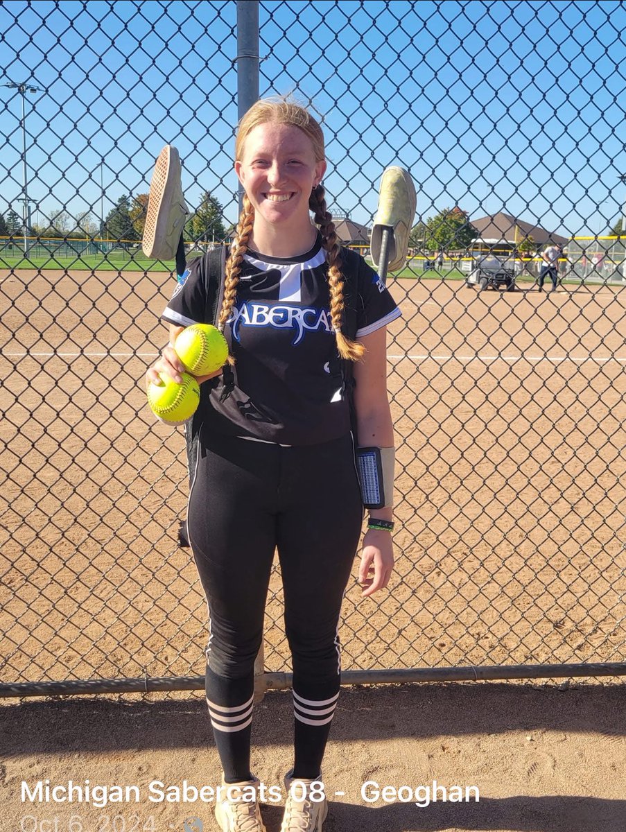 2008Sabercats's tweet photo. A couple of Sabercats are on the road to the USSSA Select 30 this week in Melbourne, FL at the Space Coast Complex.  Go show them what you can do Lorelei Chciuk and Brooklyn Overweg! https://t.co/zEkw51ohzF