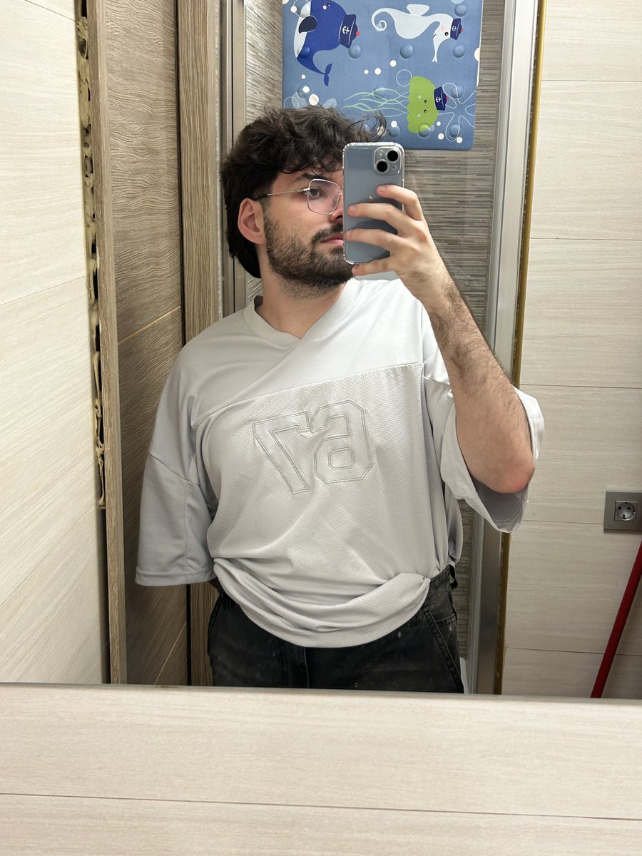 ChamanaTragona's tweet image. Los pixeles:
Quien los controla:
(Estoy tirándome de los pelos, por quinta vez)