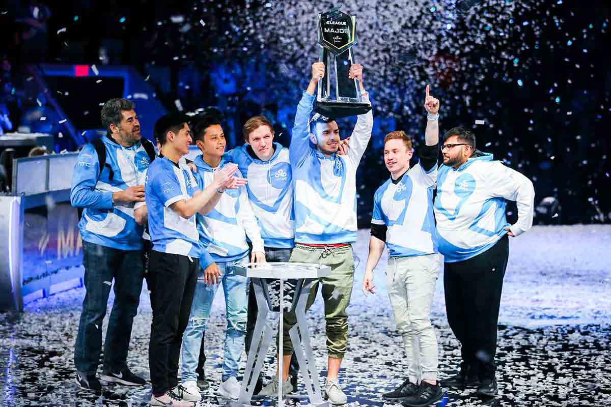 JakeSucky's tweet photo. Dear Cloud9, I will spend every dollar I have to support this. Please give NA CS hope again https://t.co/X92RZ2zUWs