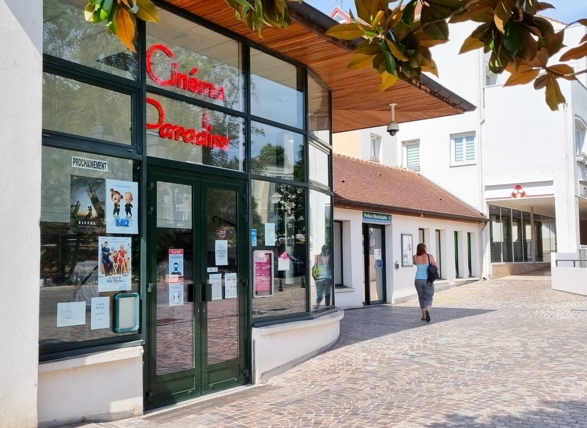 oclodong's tweet photo. 2024 a été une belle année pour notre cinéma Le Paradiso, avec 42 843 entrées (40% de plus qu’en 2023). Dans le top 10 des films, Le comte de Monte Cristo, Un p’tit truc en plus, Monsieur Aznavour, En fanfare, Emilia Perez, Juré n°2, Vice Versa 2, Vaiana 2. #Yerres #CAVYVS #ciné https://t.co/u56rcPD2Lb