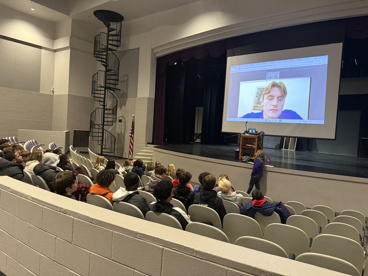 Thanks to former Kahok Jackson Lee for talking to our 5th &amp; 6th hour athletic pe class!  <a href="/Jackso377/">Jackson Lee</a> #thekahokway
