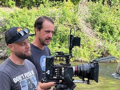 kimhornsby's tweet image. Tomorrow I fly to the big screen premiere of my first feature film as Writer/Co-producer! 🥳🥳🥳

Indie Filmmaker, Producer, Distributor @erichcannon didn't have to arrange a theatrical showing for cast &amp;amp; crew to gather &amp;amp; watch, but he did ✅

He also didn't have to mentor me as…